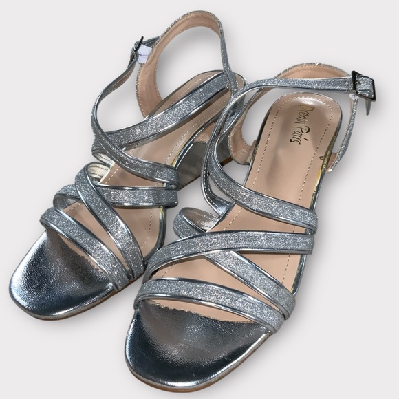 New In Box Dream Paris Silver Glitter Wedge Strappy Sandals Size 8 - Picture 1 of 8